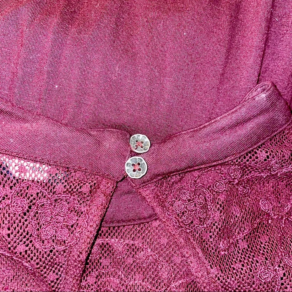 AE 🦅 Burgundy Lace Sleeveless Dress - Picture 6 of 7